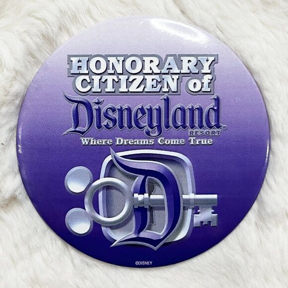 🔮 5/$25‎ Disney Honorary Citizen of Disneyland Resort Pin - Picture 1 of 2